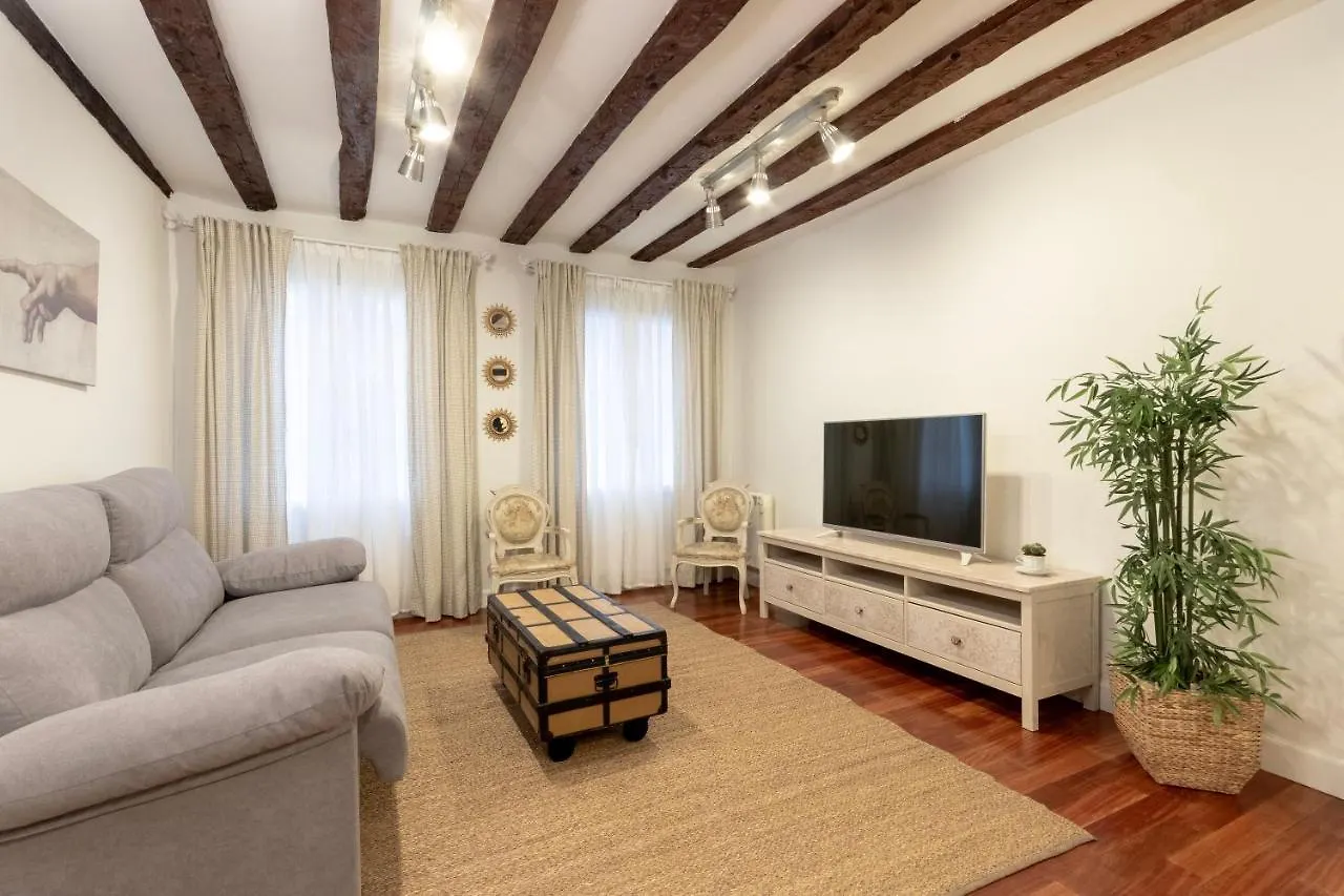 Precioso Apartamento Con Entrada Autonoma En El Casco Viejo Bilbao Lägenhet