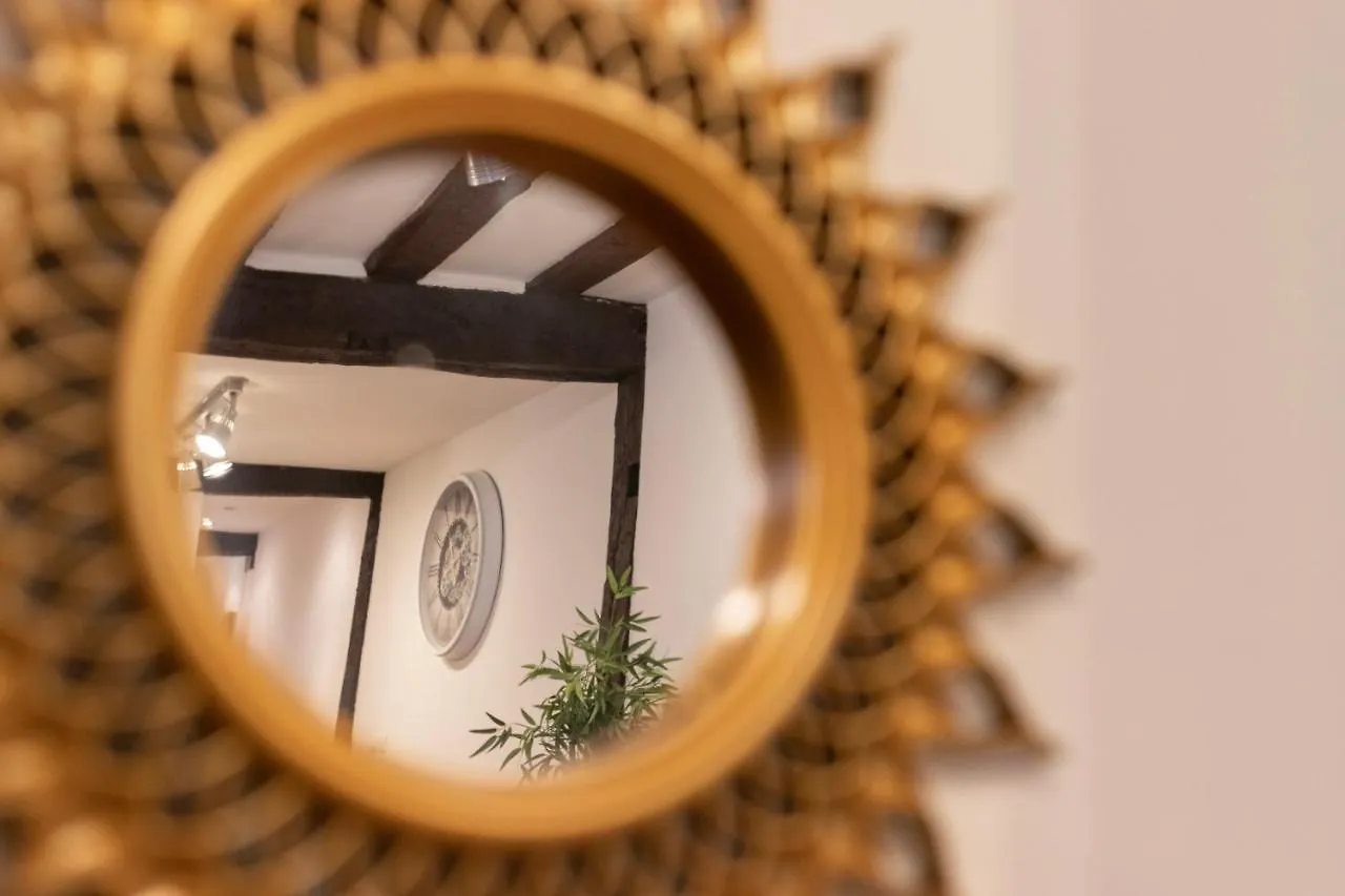 Precioso Apartamento Con Entrada Autonoma En El Casco Viejo Bilbao 0*,